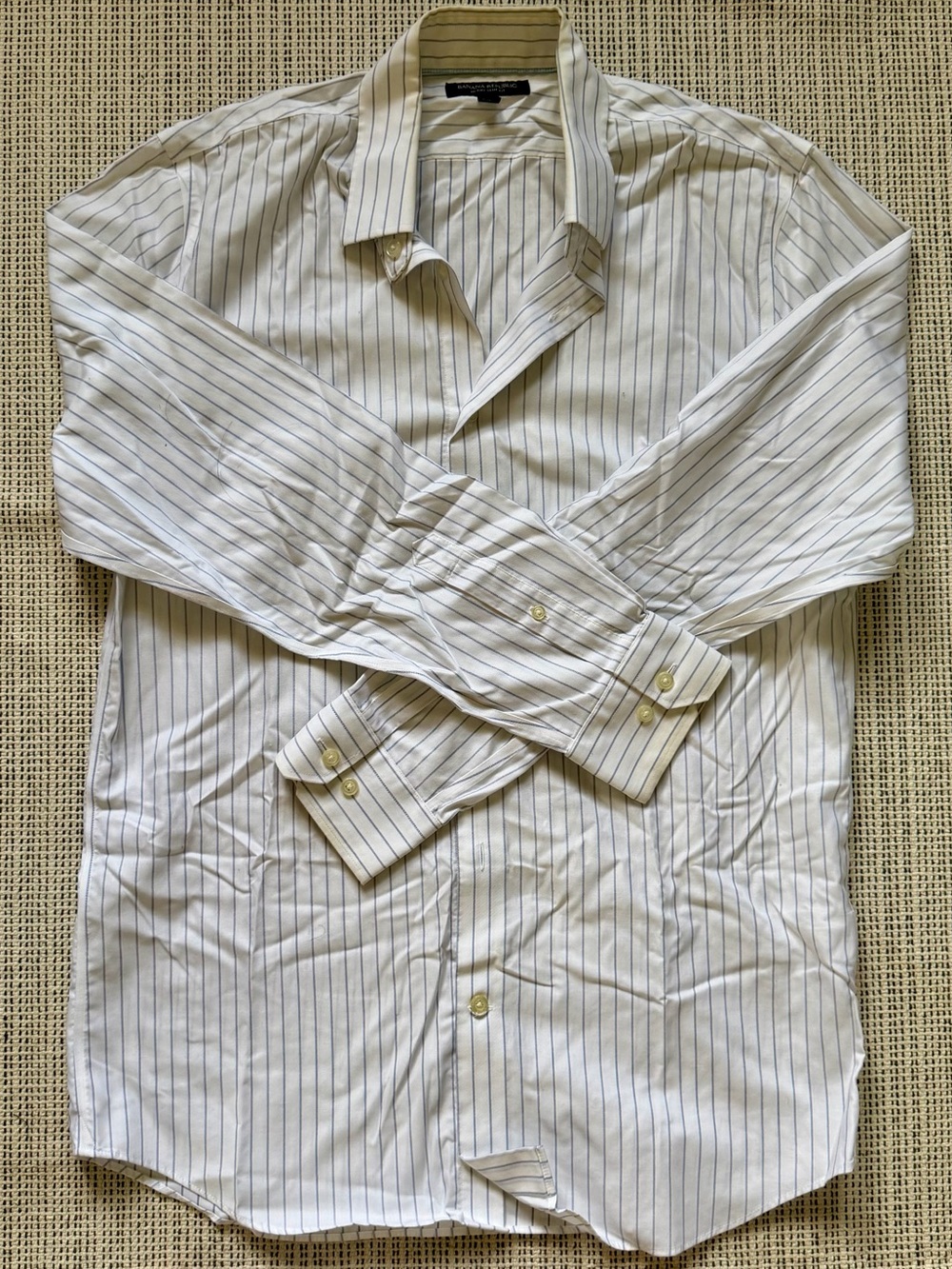 Banana Republic Men's Dress Shirt White Pinstripe Medium